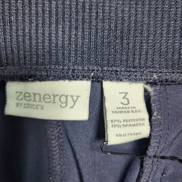 Chico's Zenergy Women 3 US 16 Navy High Rise Cargo Capri Pants - Picture 4 of 9
